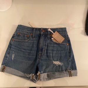 Madewell high rise denim shorts size 24